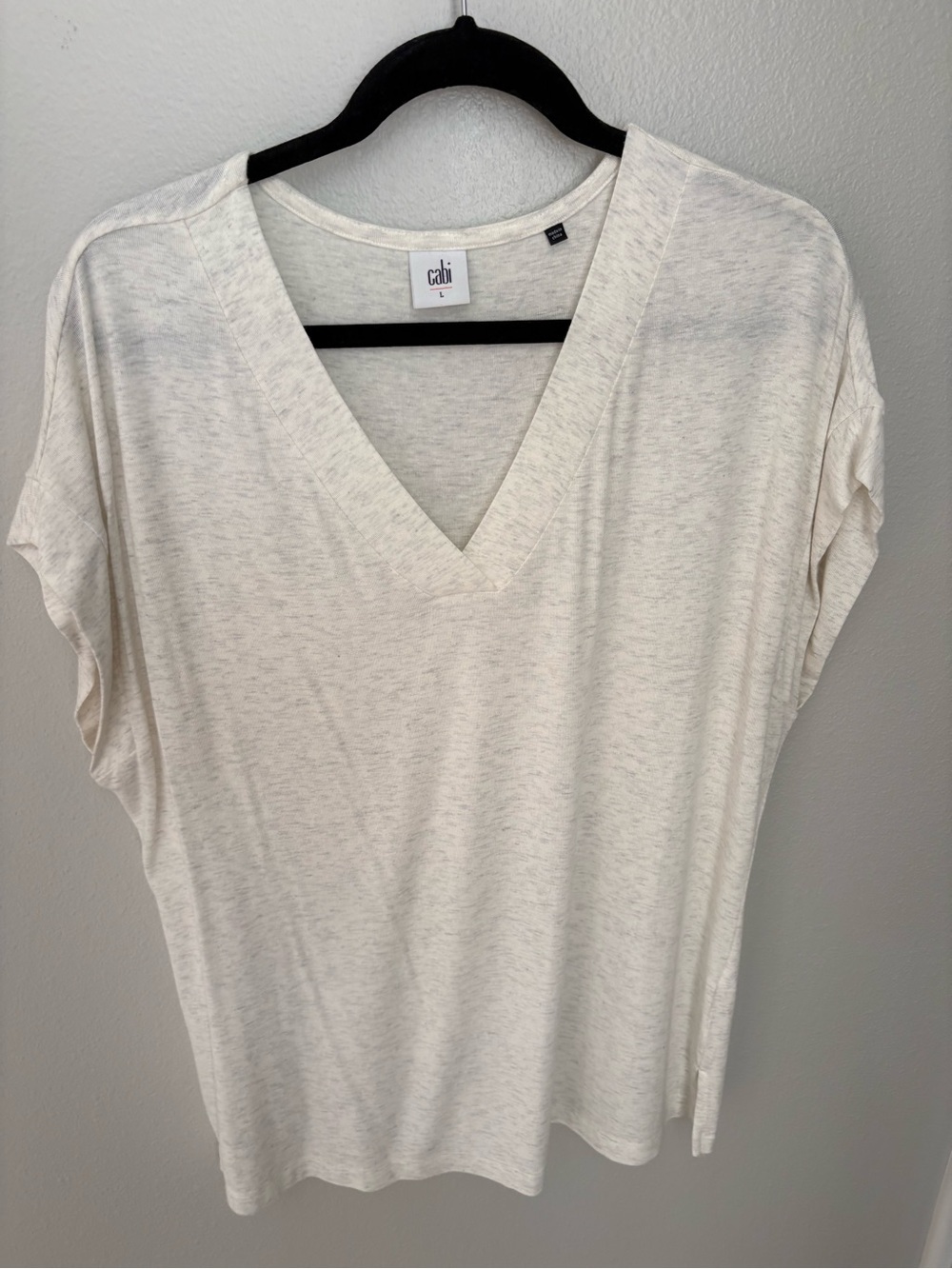 CAbi V-Neck Short Sleeve Tee in Light Oatmeal